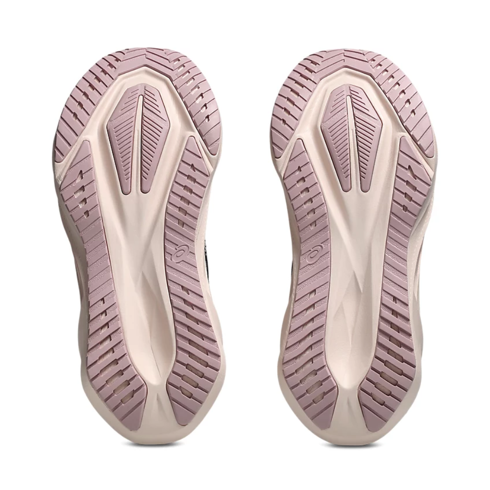 Novablast 5 Women's :Black | Pearl Pink