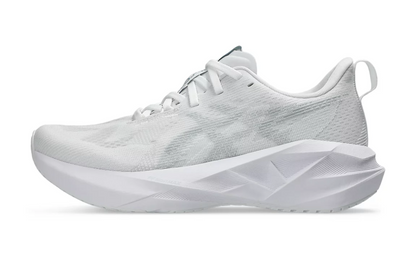 Novablast 5 Women's :White | Piedmont Grey