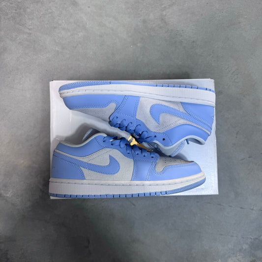 DISPLAY - Nike Womens Air Jordan 1 Low Sneakers - 'University Blue'
