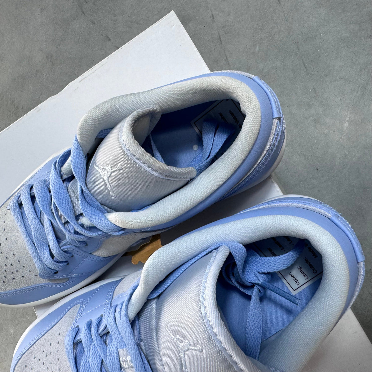 DISPLAY - Nike Womens Air Jordan 1 Low Sneakers - 'University Blue'