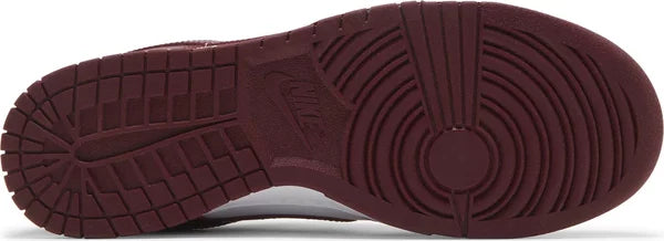 Nike Mens Dunk Low Sneakers - 'Team Red'