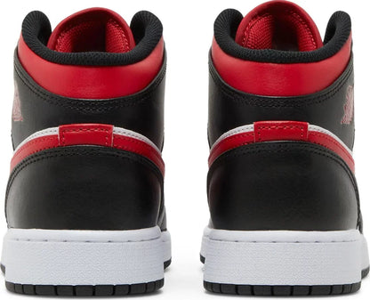 Nike Grade School Womens Air Jordan 1 Mid Sneakers - 'Bred Toe'