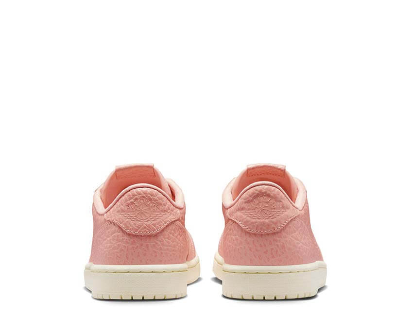 Air Jordan 1 Retro Low No Swoosh "Arctic Orange"