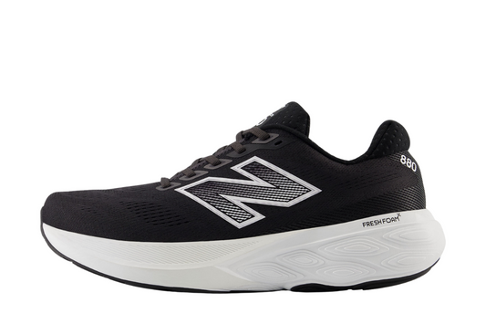 Fresh Foam X 880v15 (4E) Men's :Black | White
