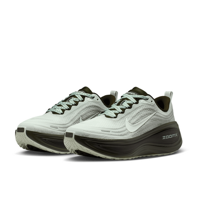 Vomero Plus SE Women's :Barely Green | Sequoia